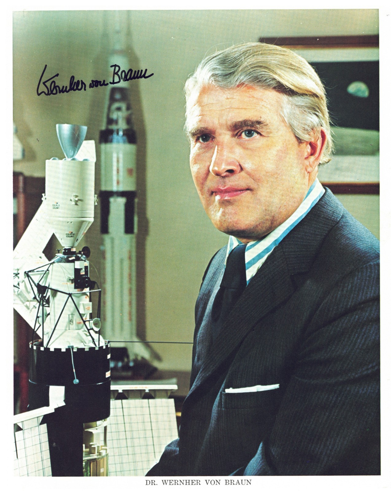 Wernher von Braun - 27 AUTOPEN signed photographs in one group!