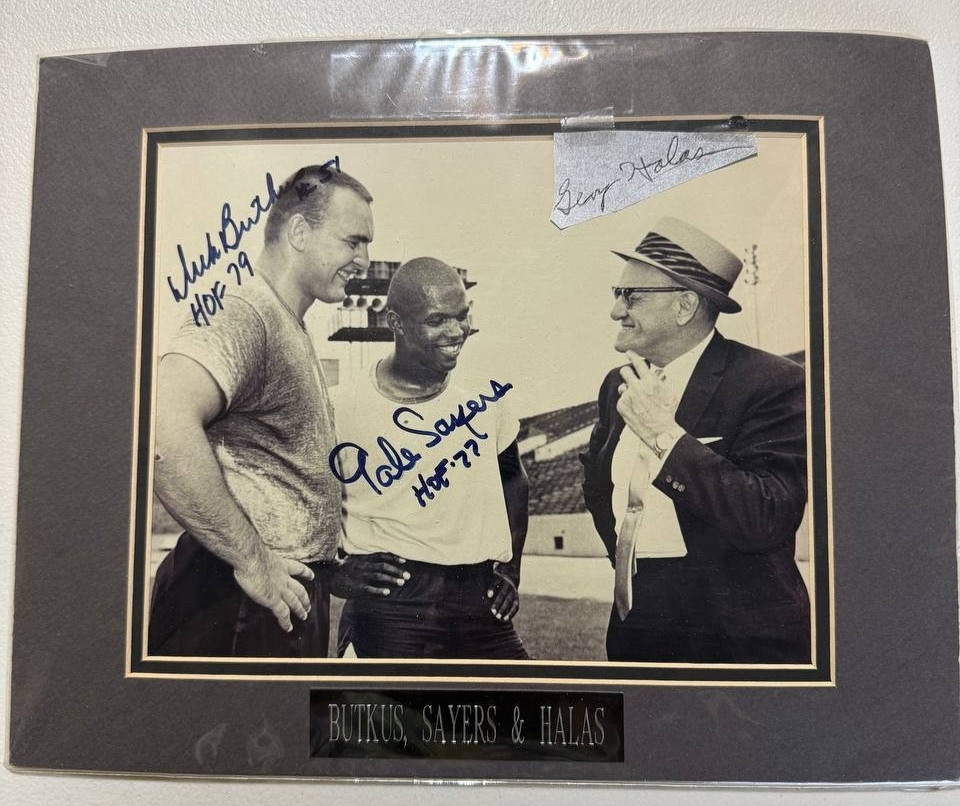 Chicago Bears Autographed Photo Dick Butkus Gale Sayers George Halas COA Mounted