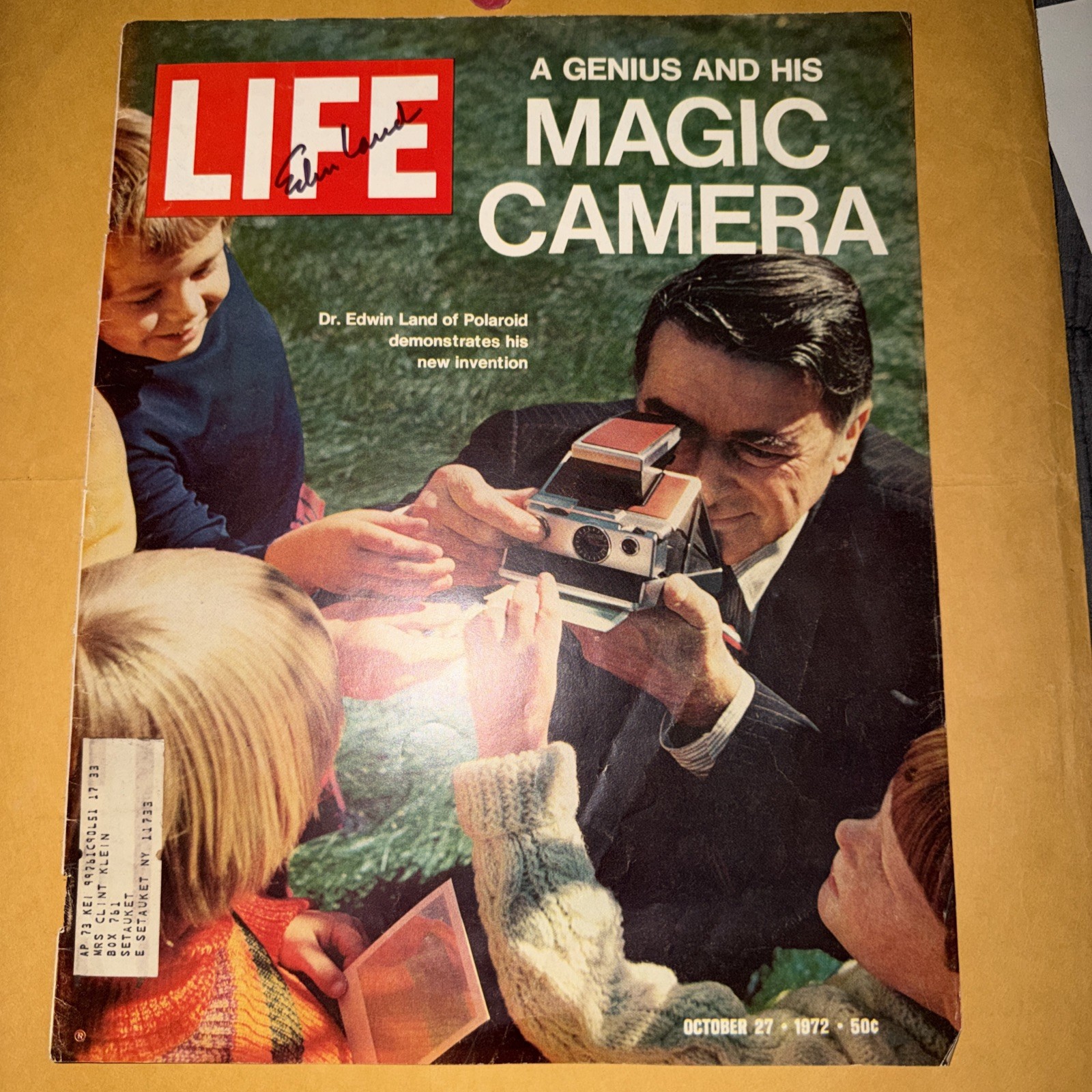 Edwin Land Signed LIFE Magazine Oct 27 1972 Polaroid SX-70 Magic Camera