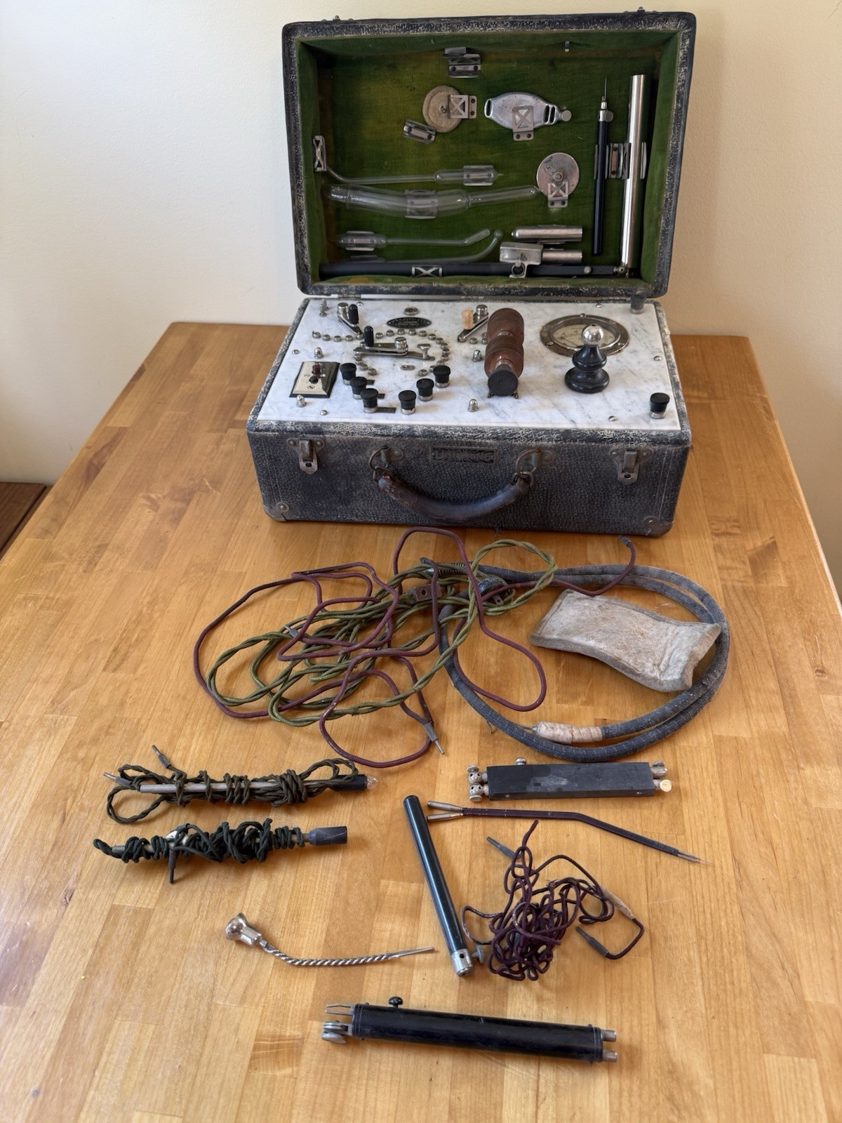 ANTIQUE 1900's Nikola Tesla "ERA" ELECTRO SHOCK THERAPY Quack Medical Machine!