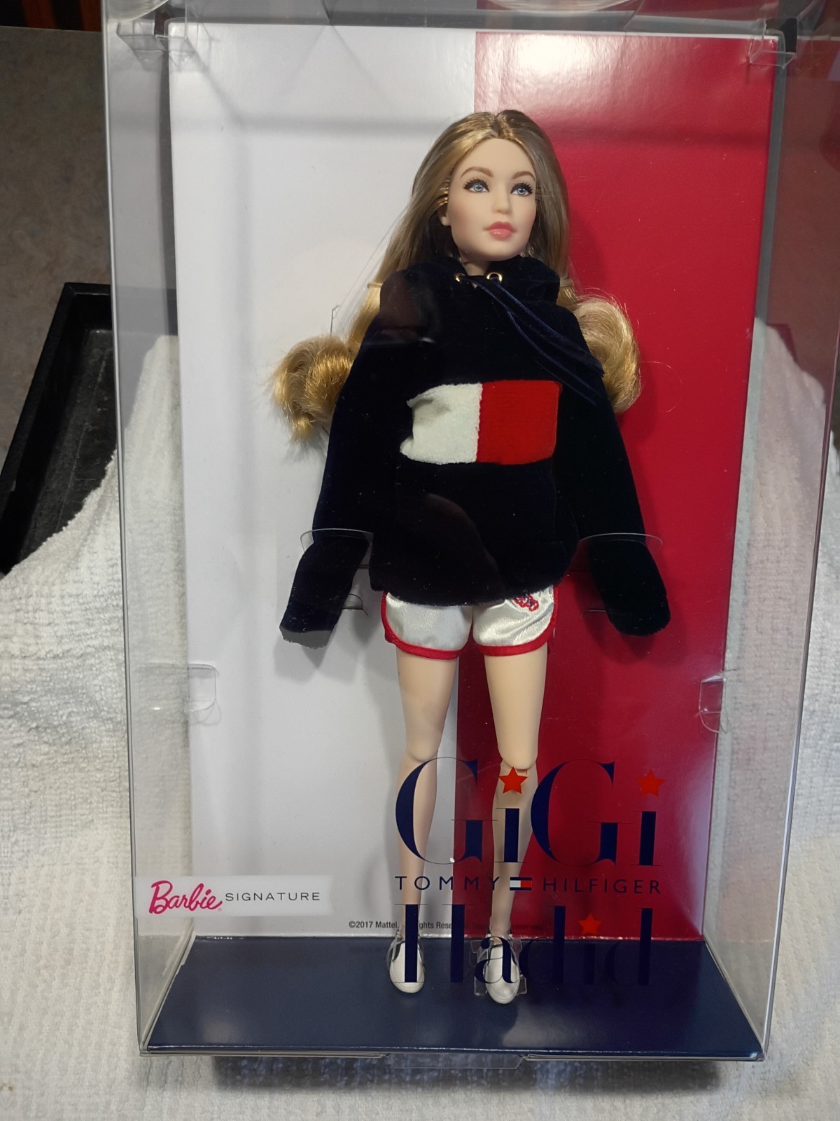 Tommy Hilfiger Top Model Gigi Hadid Barbie Doll Signature - FPV63 New In Box