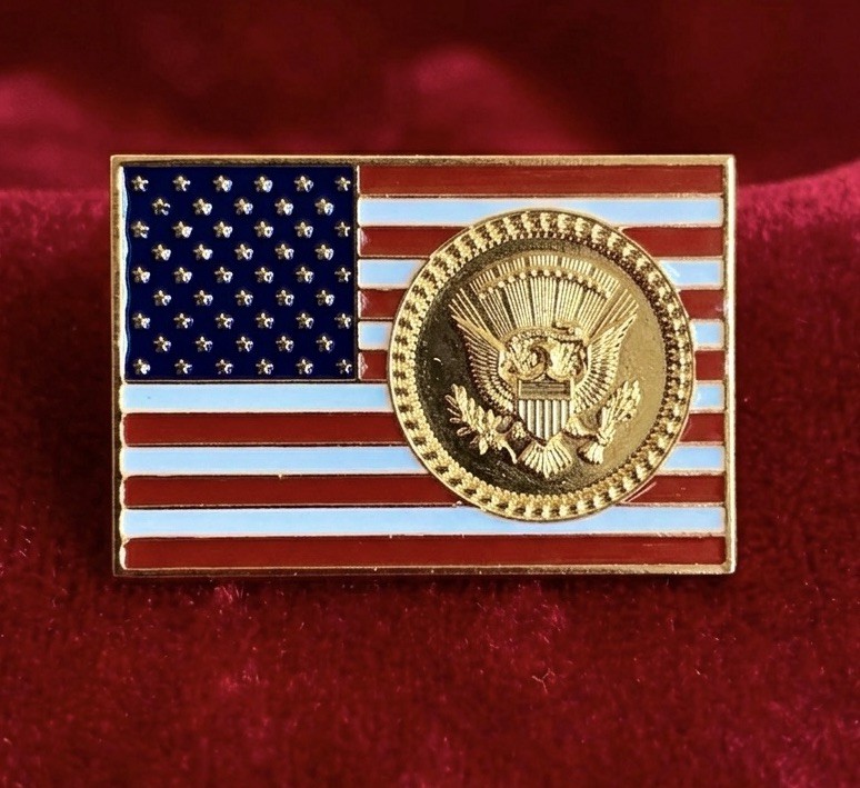 Rare Authentic President Donald J. Trump VIP Seal / Signature American Flag Pin!