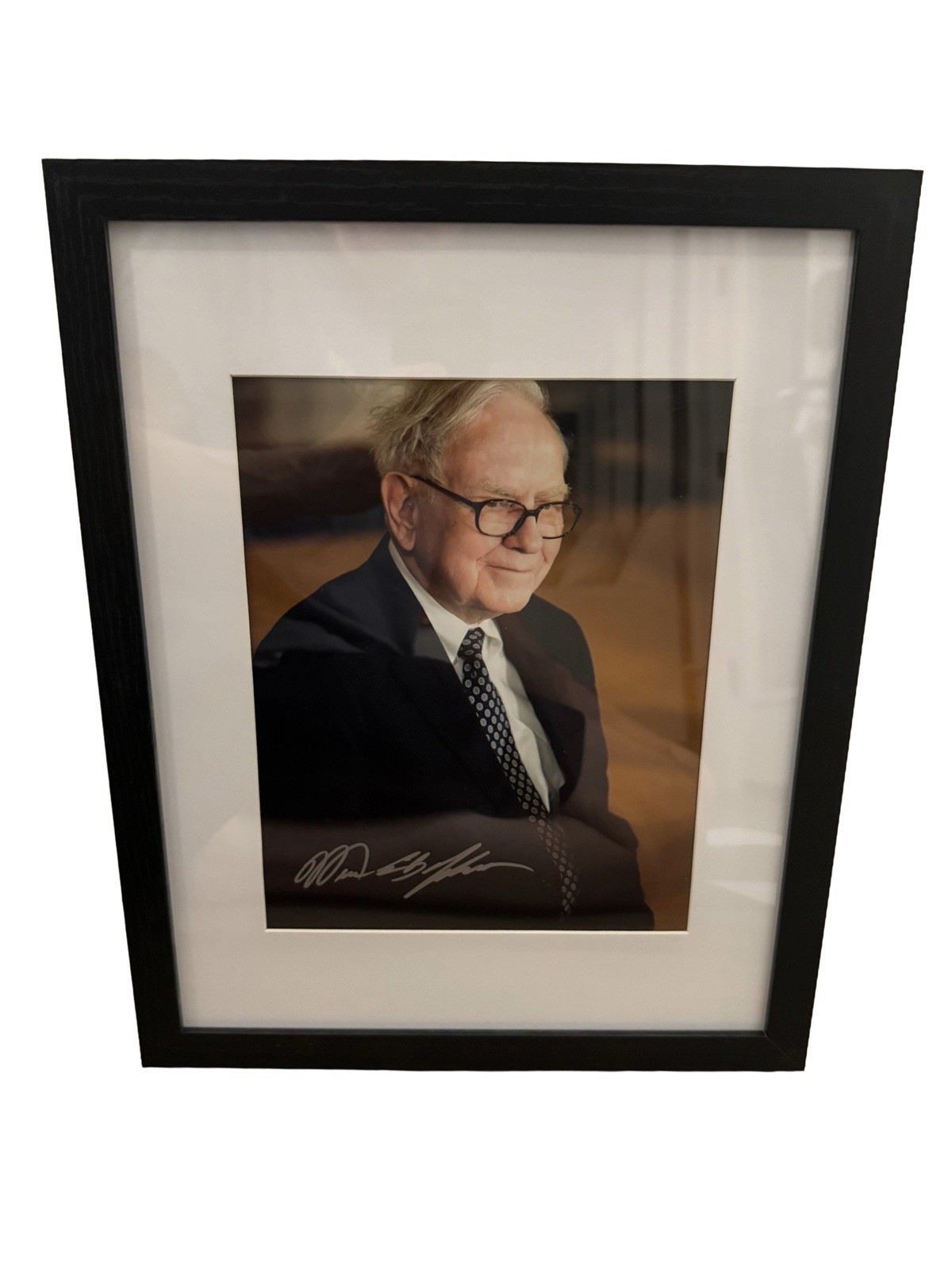 Warren Buffett 8x10 Photograph Signed Autographed with COA