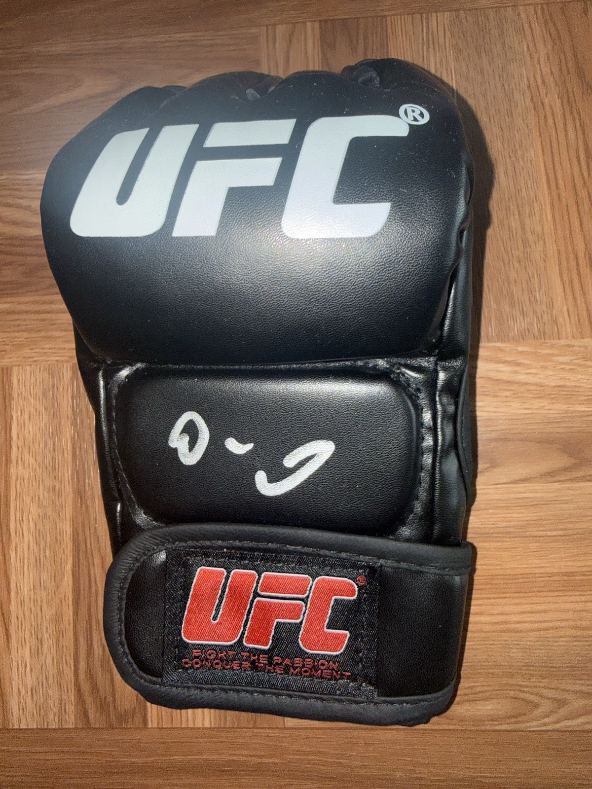 Dana White Signed Autographed UFC Glove CEO Founder Mixed Martial Arts
