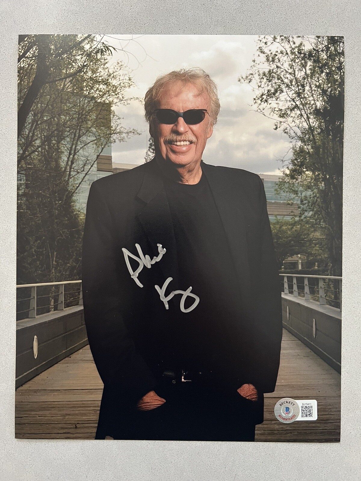 Phil Knight autographed signed 8x10 photo Beckett BAS COA Nike CEO Oregon Ducks
