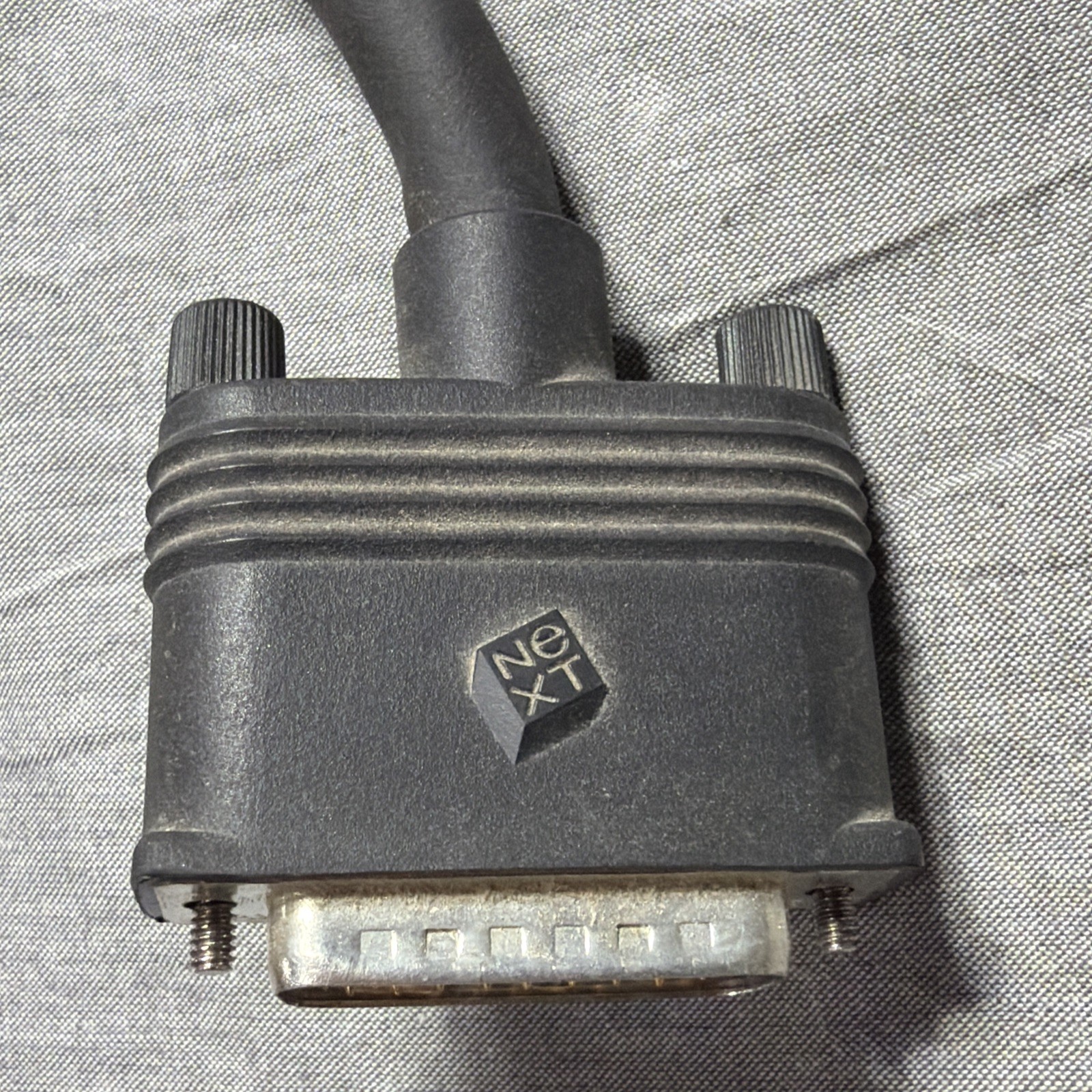 Original NeXTStation Steve Jobs Monitor Video Cable VGA Display Plug Next 1532.0