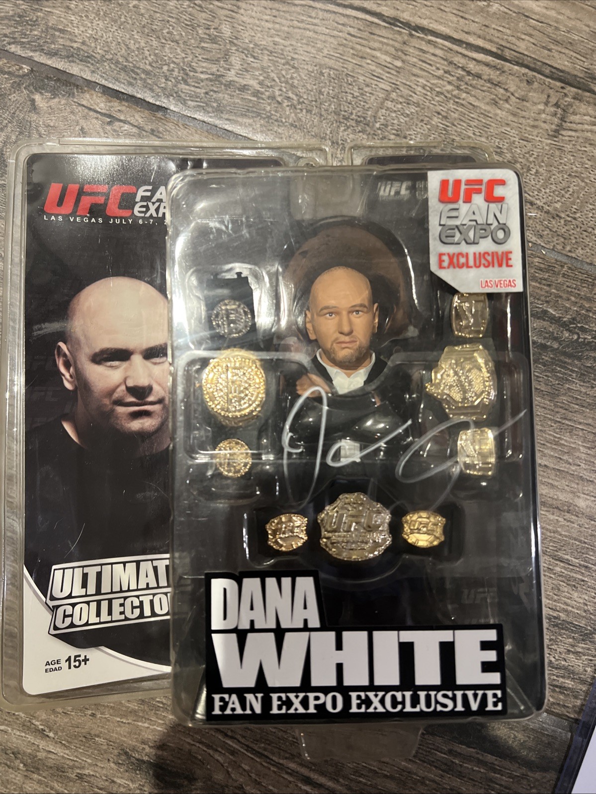 Auto LIMITED 2012 Round 5 UFC Fan Expo Exclusive Las Vegas Dana White Figure