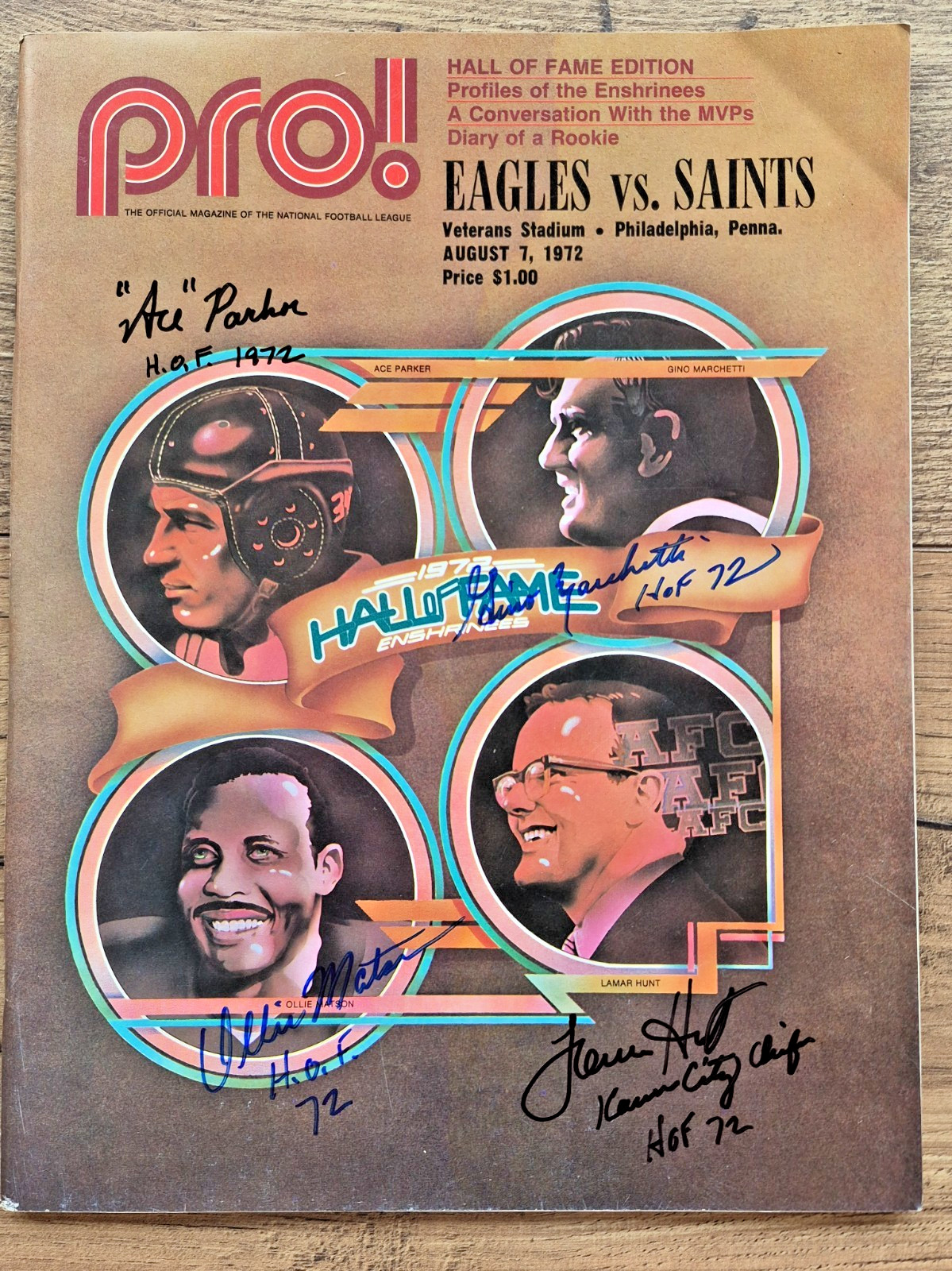 1972 HOF-Autographed Football Program NFL Lamar Hunt Ace Parker Marchetti Matson