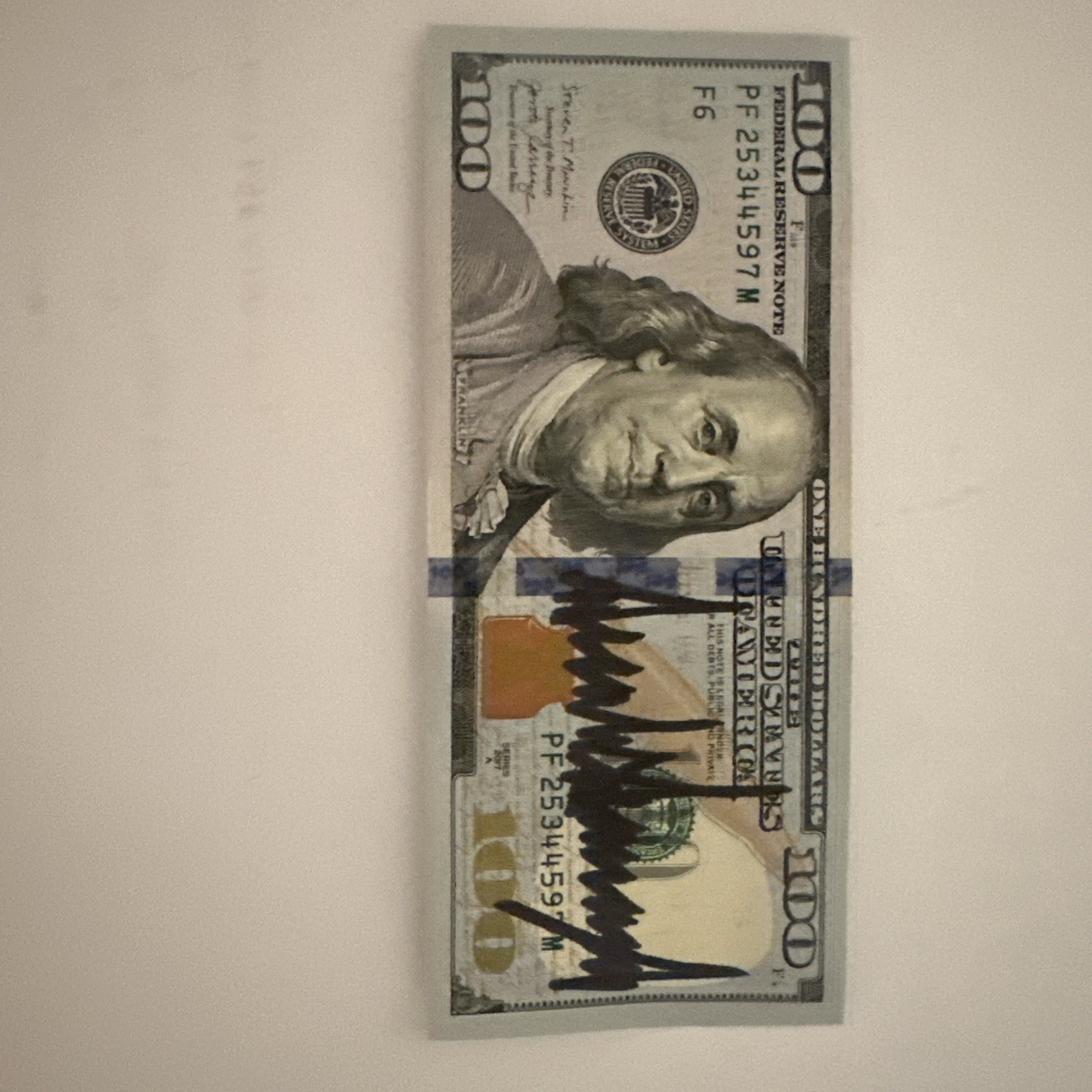 Donald Trump Signed $100.    Full Signature