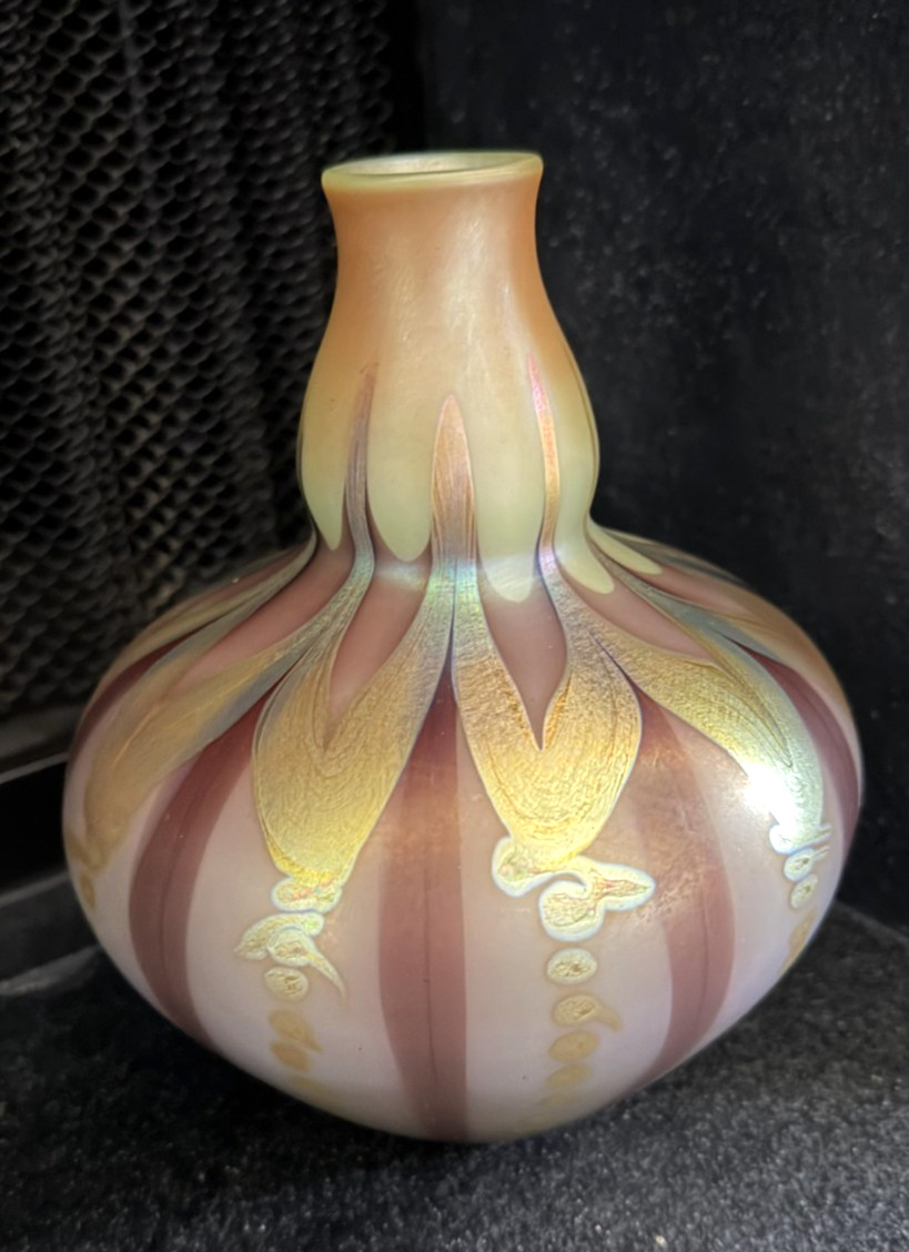 Antique Louis Comfort Tiffany Favrile Art Glass Vase, Signed L.C.T. L103 - DS15