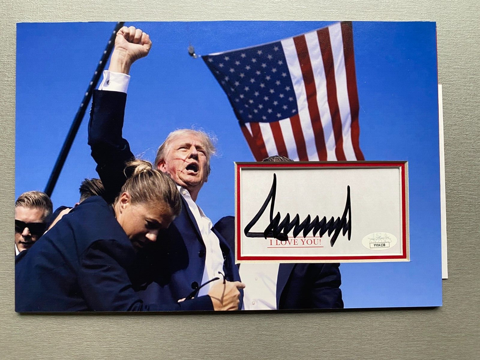 DONALD TRUMP US-Präsident signed Passepartout/Karte 20x30 Autogramm COA JSA