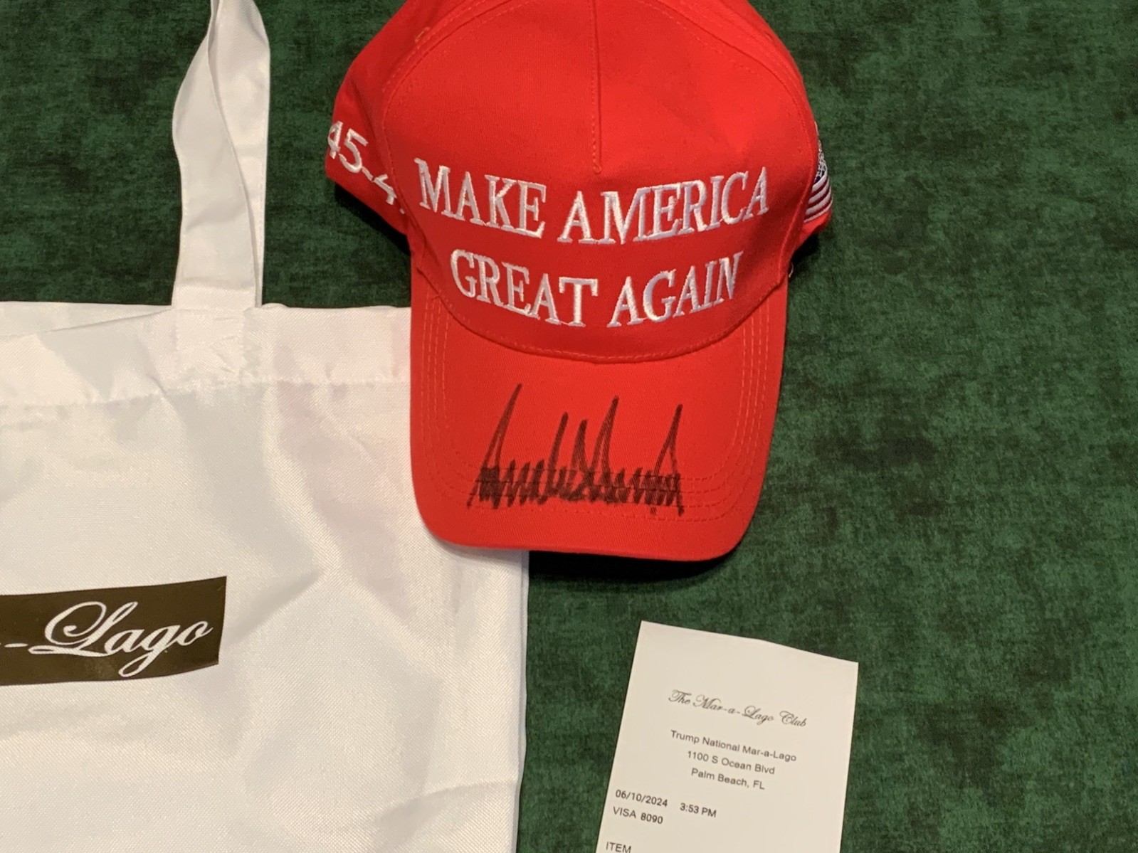 Donald Trump Signed Make America Great Again Hat with Mar-a-Lago Bag & Receipt