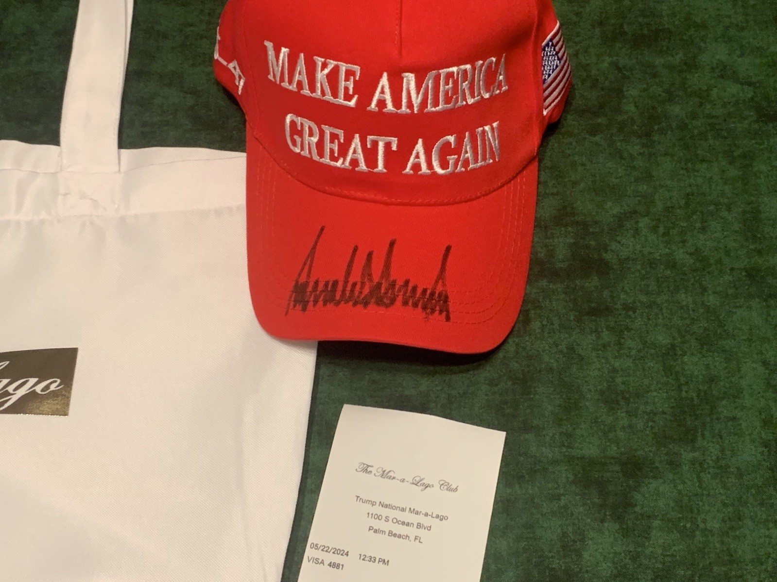 Donald Trump Signed Make America Great Again Hat with Mar-a-Lago Bag & Receipt