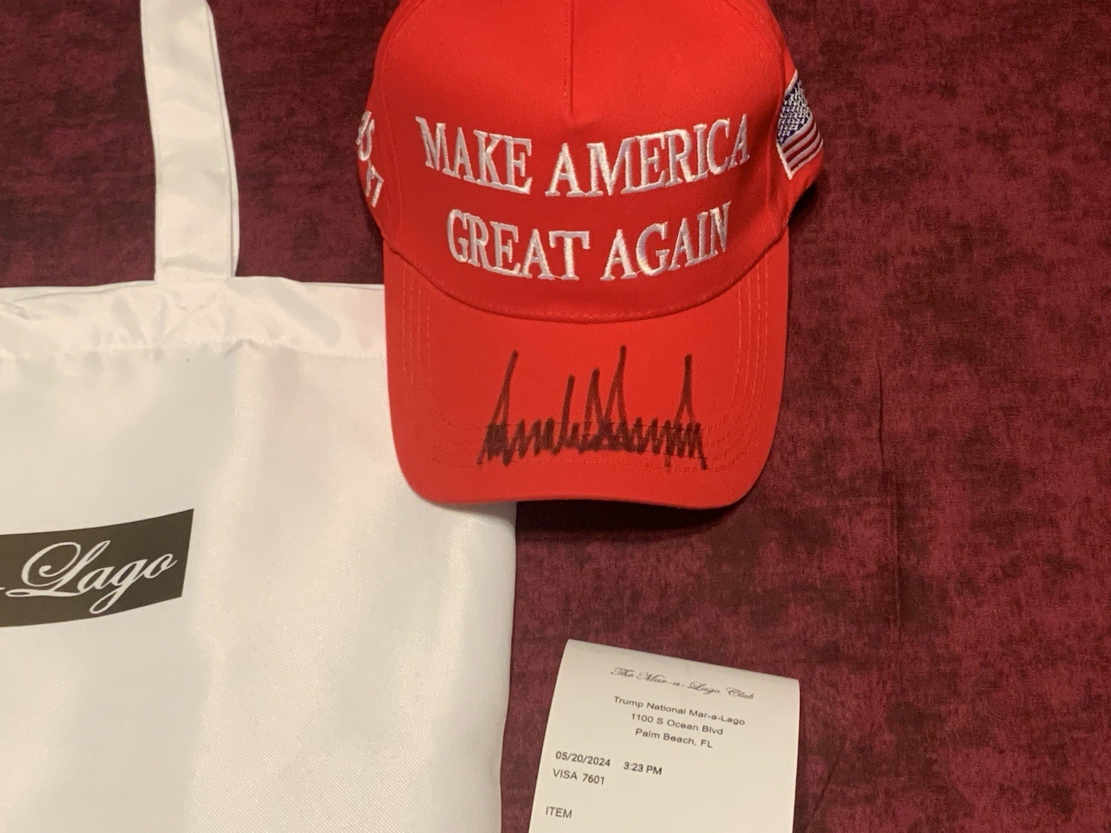 Donald Trump Signed Make America Great Again Hat with Mar-a-Lago Bag & Receipt