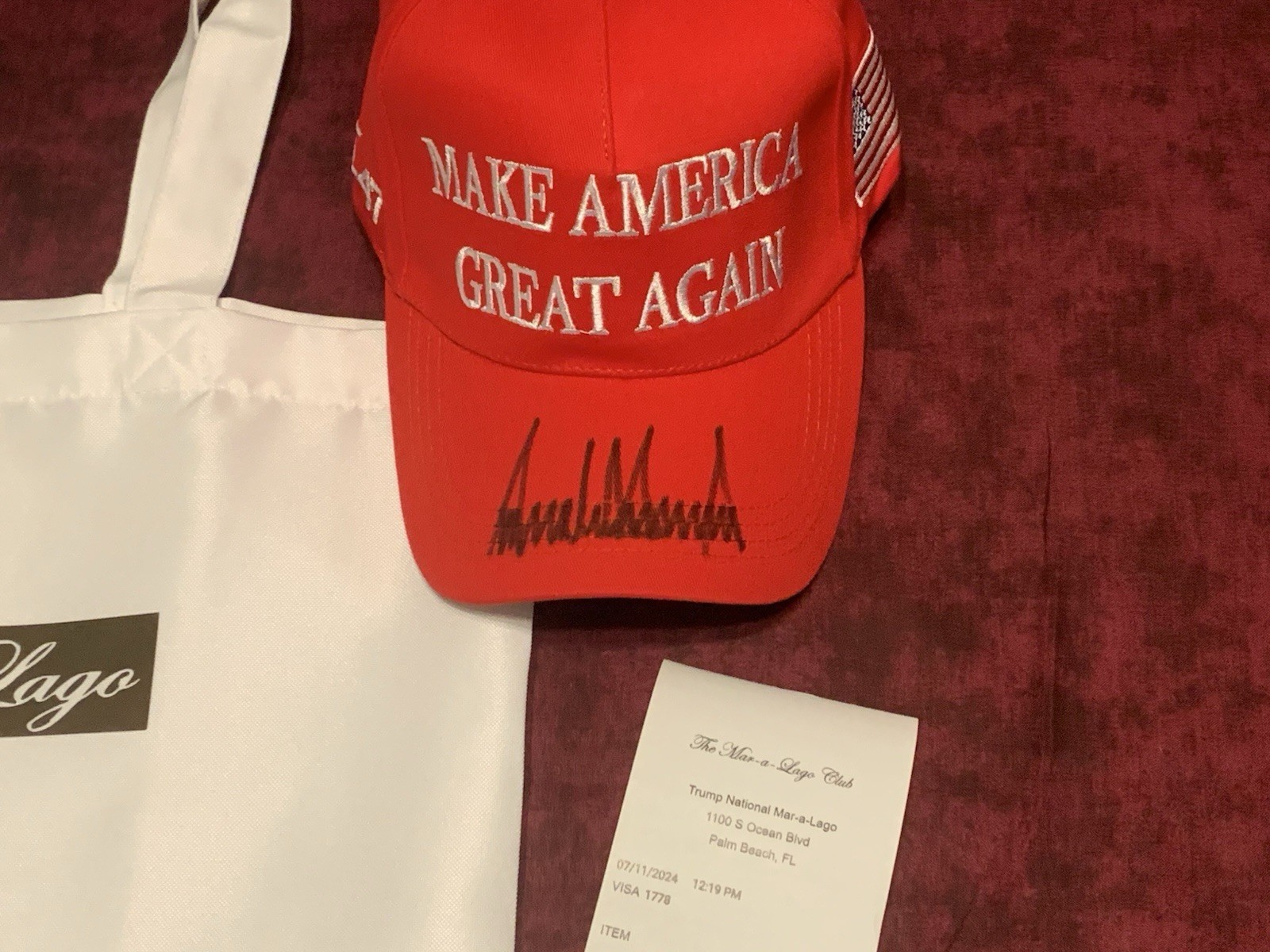 Donald Trump Signed Make America Great Again Hat with Mar-a-Lago Bag & Receipt