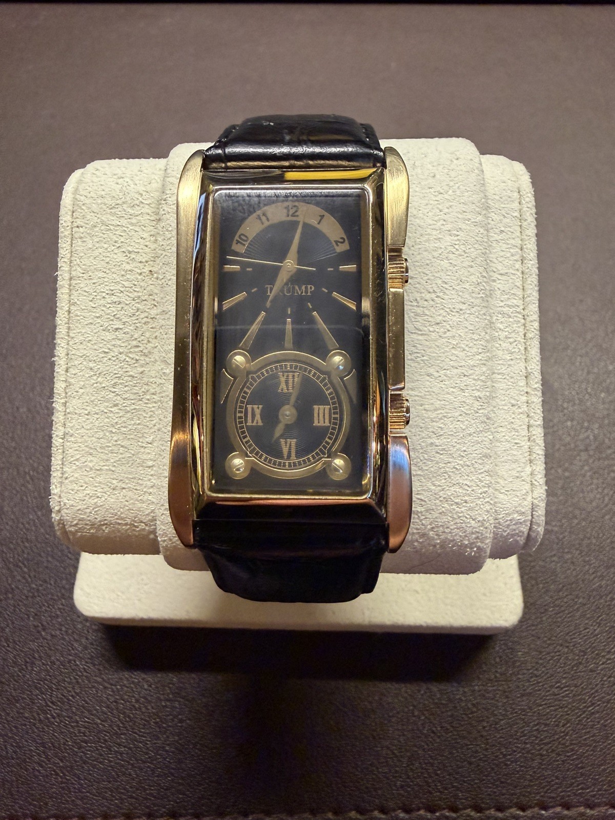 Donald J Trump Signature Series Watch TR1055 Brown Leather - New Battery - RARE