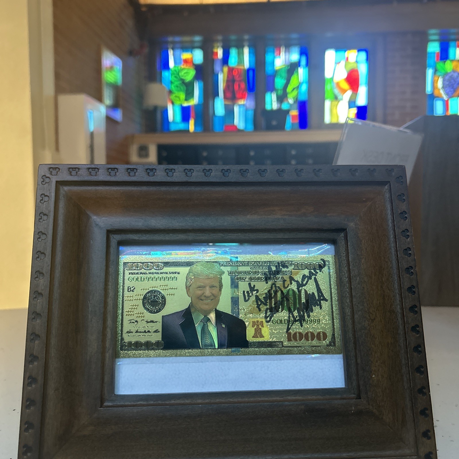 DONALD TRUMP SIGNED 1000 DOLLAR GOLD BILL FRAMED