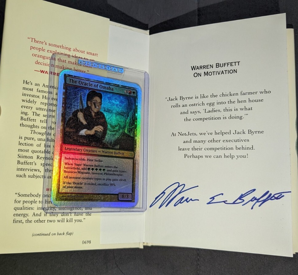 Warren Buffett Oracle Omaha G.A.S. Grail Holo Card /25 + AUTOGRAPHED SIGNED Book