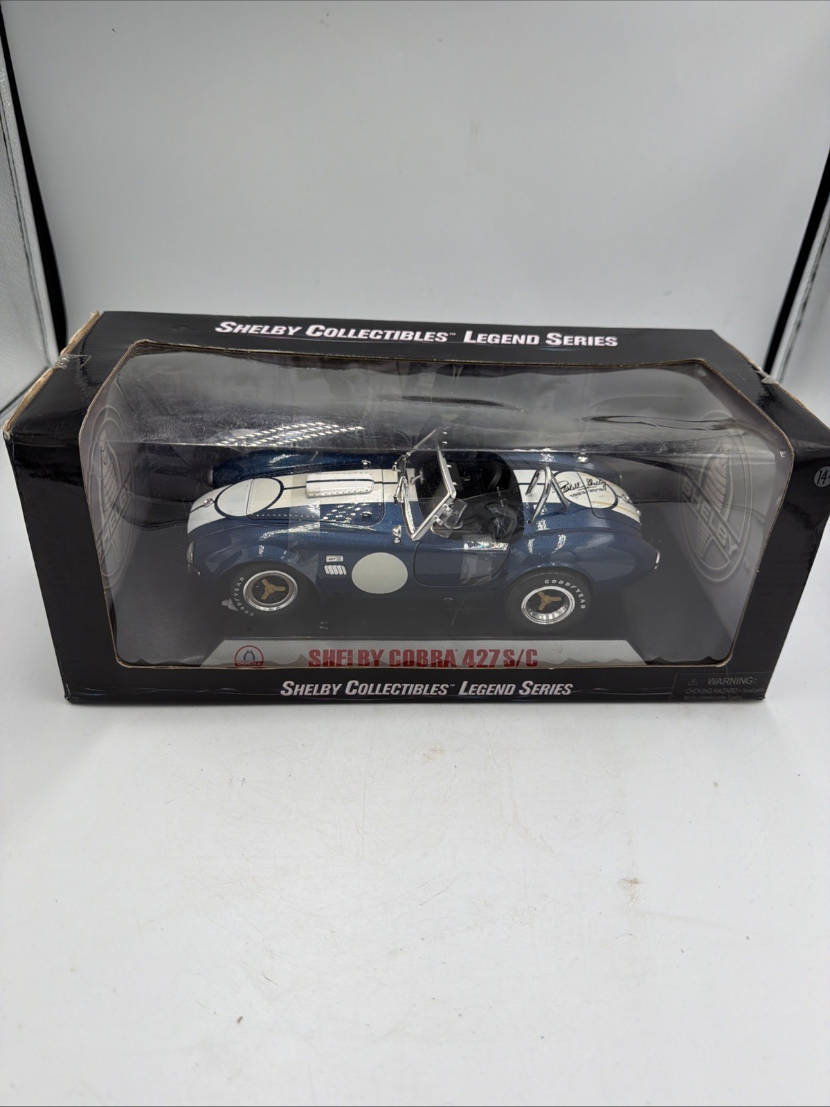 1965 Shelby Cobra 427 S/C Dark Blue/White w/ Carroll Shelby Signature 1/18